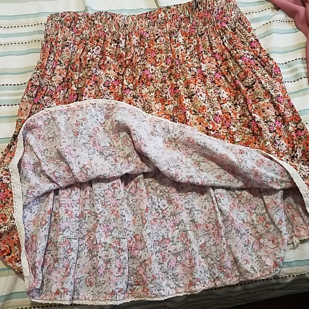 Floral print skirt - Picture 2 of 3